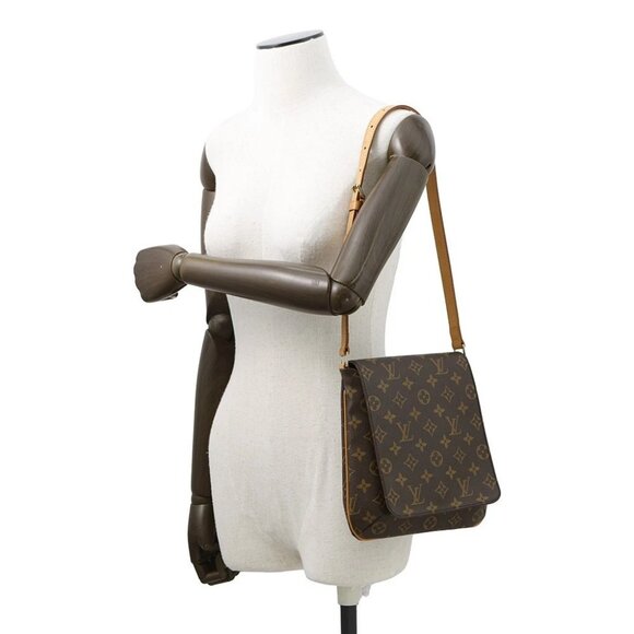 LOUIS VUITTON Musette Salsa Short Monogram Brown - Picture 1 of 16